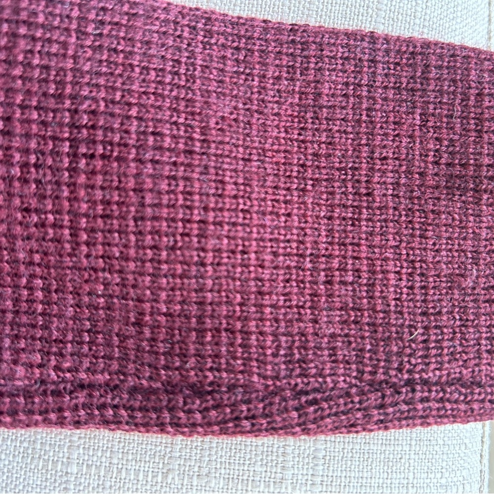 Ann Taylor LOFT Maroon Cardigan. Beautiful wool blend Knit Size Small. - Picture 4 of 5